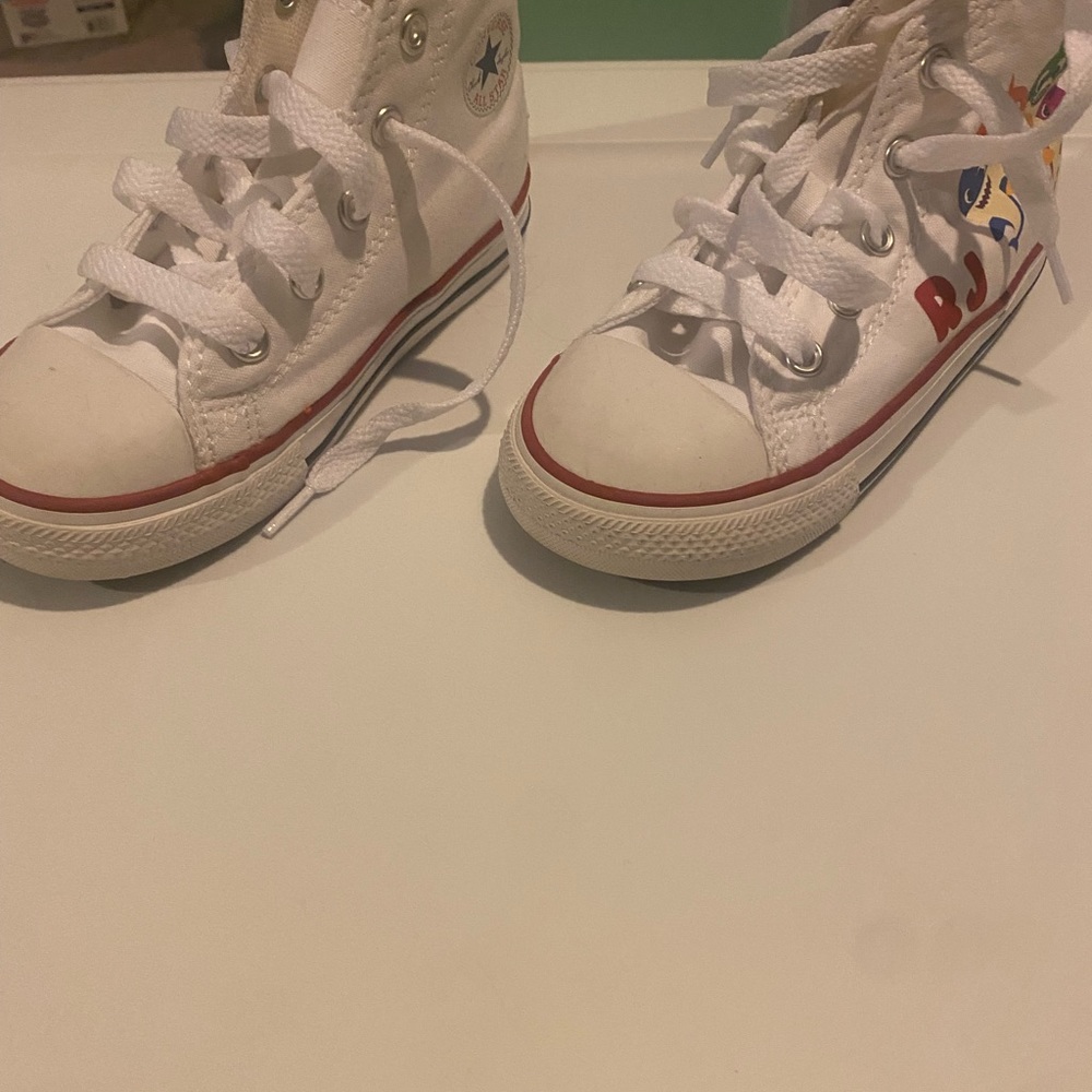 Baby shark toddler converse